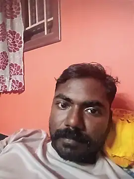Snapshot of Tamilpaiyan07 chatting on July 31, 10:20 pm Tamilpaiyan07 online show from July 31, 10:20 pm