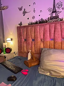 Violetta Moretti online show from April 29, 1:48 pm