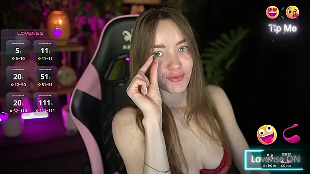 Velouraa online show from December 21, 3:08 pm