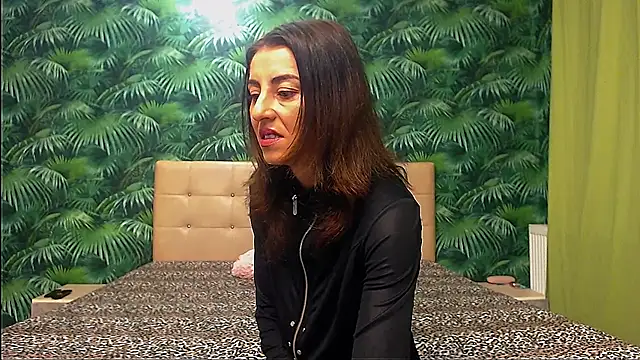 Snapshot of Stella_John chatting on January 10, 5:26 am Stella John online show from January 10, 5:26 am