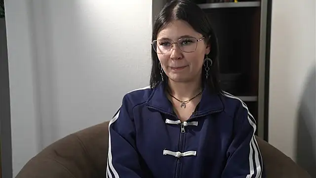 TienBobe online show from December 21, 11:28 am