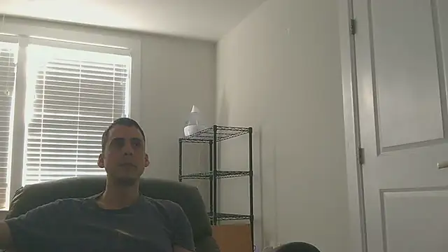 Snapshot of SissyJosh chatting on December 21, 8:05 pm SissyJosh online show from December 21, 8:05 pm