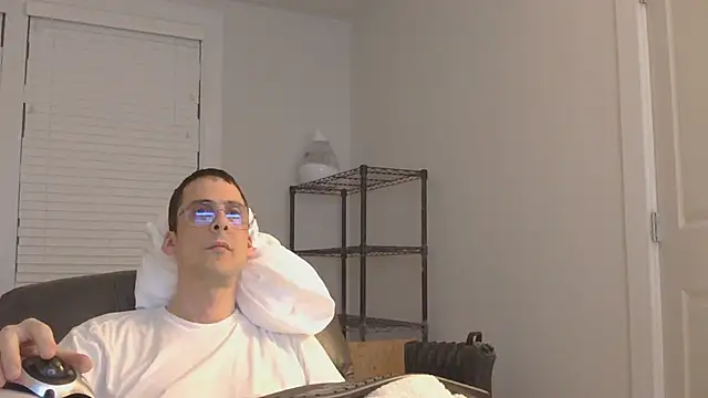 Snapshot of SissyJosh chatting on May 29, 7:39 am SissyJosh online show from May 29, 7:39 am