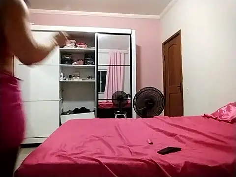 Snapshot of mellzinhacasada chatting on March 23, 3:10 am mellzinhacasada online show from March 23, 3:10 am