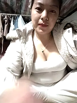 Lucky cutee online show from April 24, 11:34 am