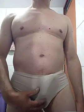 Snapshot of chico-en-tanga chatting on April 21, 5:03 am chico-en-tanga online show from April 21, 5:03 am