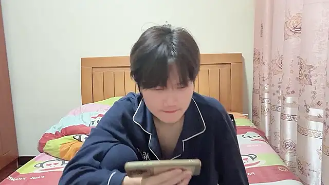 Snapshot of junnan001 chatting on January 7, 10:51 am junnan001 online show from January 7, 10:51 am