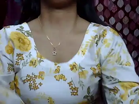 cute Dirty Diva online show from March 7, 2:36 pm