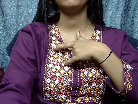 Snapshot of cute_Dirty_Diva chatting on May 7, 4:12 pm cute Dirty Diva online show from May 7, 4:12 pm