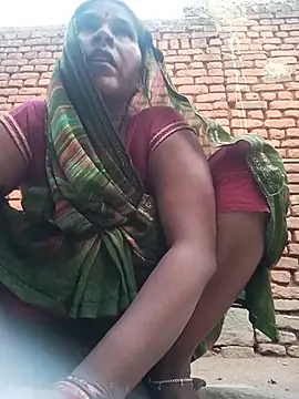 Snapshot of Rakhi_cut chatting on June 4, 12:27 am Rakhi cut online show from June 4, 12:27 am