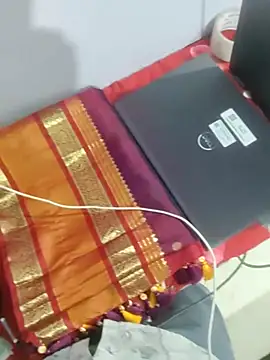 Snapshot of hydhunk26 chatting on July 8, 10:31 am hydhunk26 online show from July 8, 10:31 am