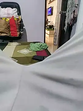 Snapshot of hydhunk26 chatting on July 20, 4:38 am hydhunk26 online show from July 20, 4:38 am
