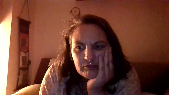 Snapshot of queenlexy777 chatting on December 20, 9:16 am queenlexy777 online show from December 20, 9:16 am