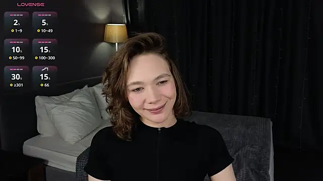 Snapshot of NovaEva_ chatting on May 19, 12:05 am NovaEva online show from May 19, 12:05 am