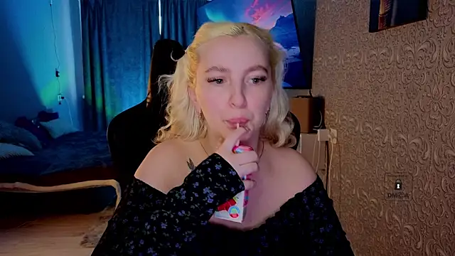 Eva Vibe  online show from May 17, 10:11 am