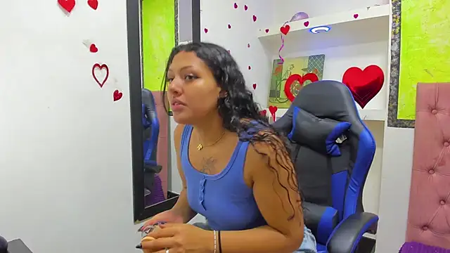 ashley-17 online show from March 15, 2:28 am