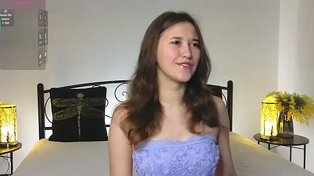 Snapshot of JesseCaits chatting on July 3, 8:04 pm JesseCaits online show from July 3, 8:04 pm