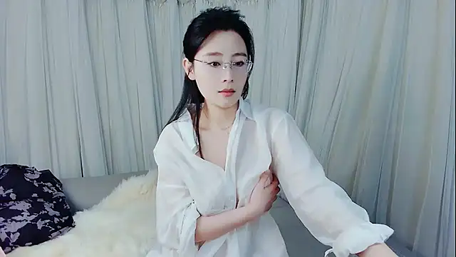 Snapshot of HCOCO chatting on March 1, 1:35 pm HCOCO online show from March 1, 1:35 pm