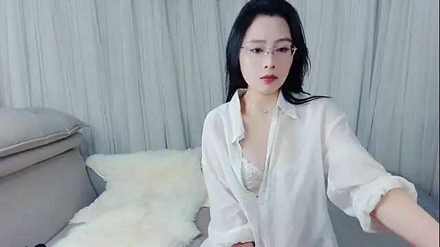 Snapshot of HCOCO chatting on March 6, 12:23 pm HCOCO online show from March 6, 12:23 pm