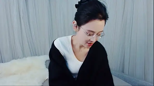 Snapshot of HCOCO chatting on March 15, 2:01 pm HCOCO online show from March 15, 2:01 pm