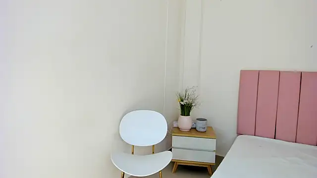 Luz noxentia online show from May 4, 8:27 pm