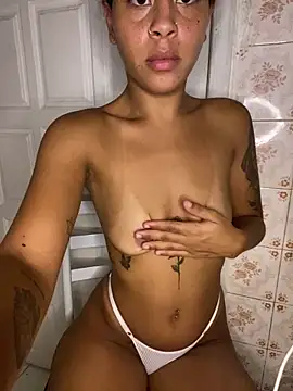 Snapshot of Estrelaa7 chatting on February 10, 12:26 am Estrelaa7 online show from February 10, 12:26 am