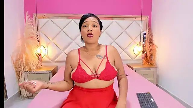 Sara Cherry  online show from December 20, 11:56 pm