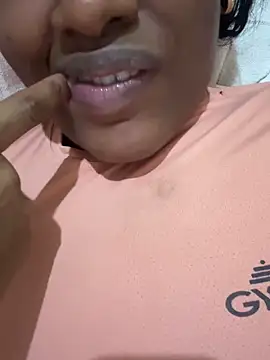 Snapshot of amorasecy chatting on June 8, 1:44 pm amorasecy online show from June 8, 1:44 pm