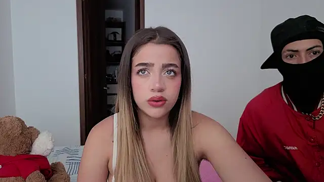 Snapshot of cute_emmma chatting on June 9, 1:01 pm cute emmma online show from June 9, 1:01 pm