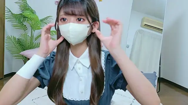 Snapshot of Kiki-jpn chatting on June 10, 9:35 pm Kiki-jpn online show from June 10, 9:35 pm