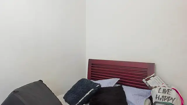 Snapshot of Megansweetcome chatting on June 4, 7:42 pm Megansweetcome online show from June 4, 7:42 pm