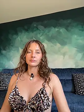 miamiamuse online show from April 22, 2:40 pm