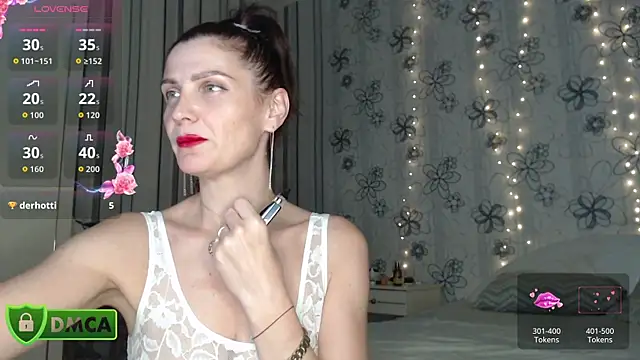 Snapshot of LindaXSteve chatting on September 26, 9:41 pm LindaXSteve online show from September 26, 9:41 pm