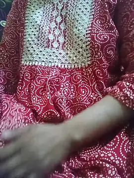 Snapshot of suman_bhabhi001 chatting on June 10, 11:46 pm suman bhabhi001 online show from June 10, 11:46 pm