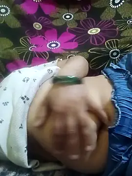 Snapshot of suman_bhabhi001 chatting on June 13, 5:22 pm suman bhabhi001 online show from June 13, 5:22 pm