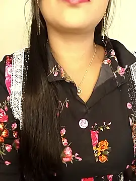 Snapshot of Deshi_bhabhi143 chatting on May 3, 6:19 am Deshi bhabhi143 online show from May 3, 6:19 am