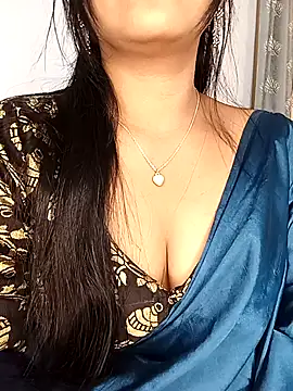 Snapshot of Deshi_bhabhi143 chatting on May 12, 9:28 am Deshi bhabhi143 online show from May 12, 9:28 am
