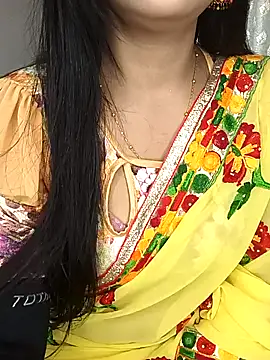 Snapshot of Deshi_bhabhi143 chatting on June 18, 9:47 am Deshi bhabhi143 online show from June 18, 9:47 am