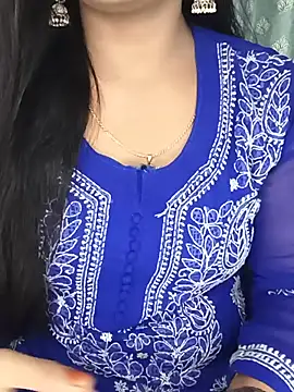 Snapshot of Deshi_bhabhi143 chatting on July 8, 8:08 am Deshi bhabhi143 online show from July 8, 8:08 am