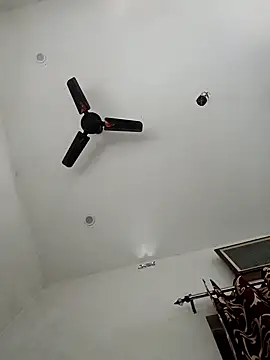 Snapshot of Hot-Angale chatting on February 14, 3:58 am Hot-Angale online show from February 14, 3:58 am