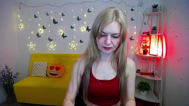 Snapshot of MelissaTyler chatting on May 5, 11:18 am MelissaTyler online show from May 5, 11:18 am