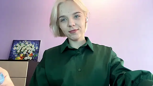 Scarlet cat online show from December 22, 5:59 am