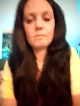 Snapshot of EdgedSleeve chatting on January 15, 6:44 pm EdgedSleeve online show from January 15, 6:44 pm