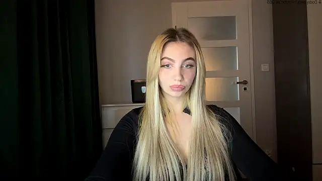 TeenLily online show from May 6, 6:13 pm