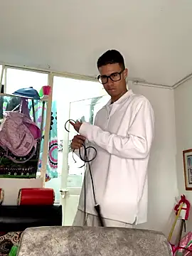 Latin Paisa Boy online show from January 12, 8:03 pm