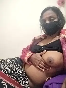 Snapshot of Hot_Sweety02 chatting on January 15, 10:46 pm Hot Sweety02 online show from January 15, 10:46 pm