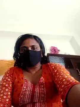 Snapshot of Hot_Sweety02 chatting on March 22, 9:45 am Hot Sweety02 online show from March 22, 9:45 am