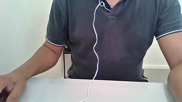 Snapshot of Moreno_Casado_Safado chatting on June 24, 11:09 am Moreno Casado Safado online show from June 24, 11:09 am