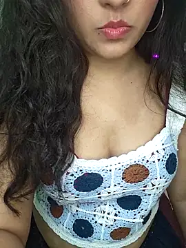 Snapshot of Saumyy chatting on March 4, 3:07 pm Saumyy online show from March 4, 3:07 pm