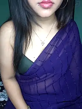 Snapshot of Saumyy chatting on March 15, 12:44 pm Saumyy online show from March 15, 12:44 pm